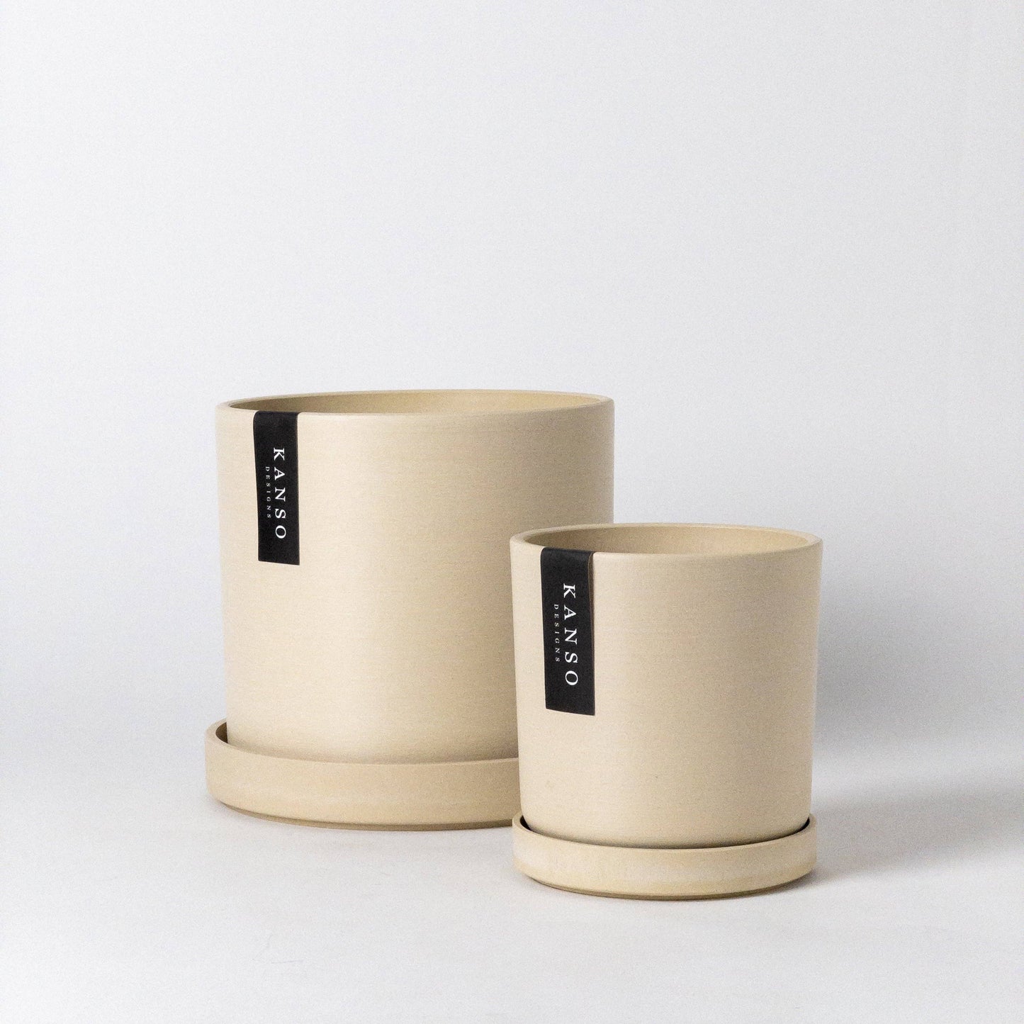 Kanso Designs Signature Planters & Saucer- Tatami Sand 4"