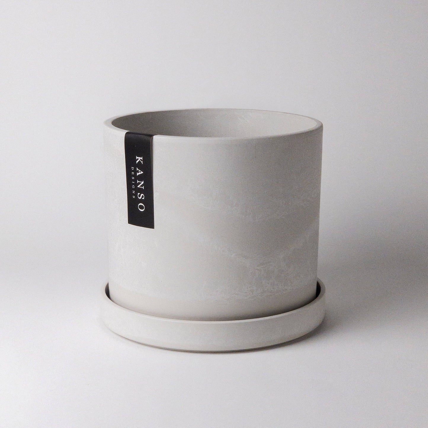 Kanso Designs Signature Planters & Saucer- Beachwood 7"