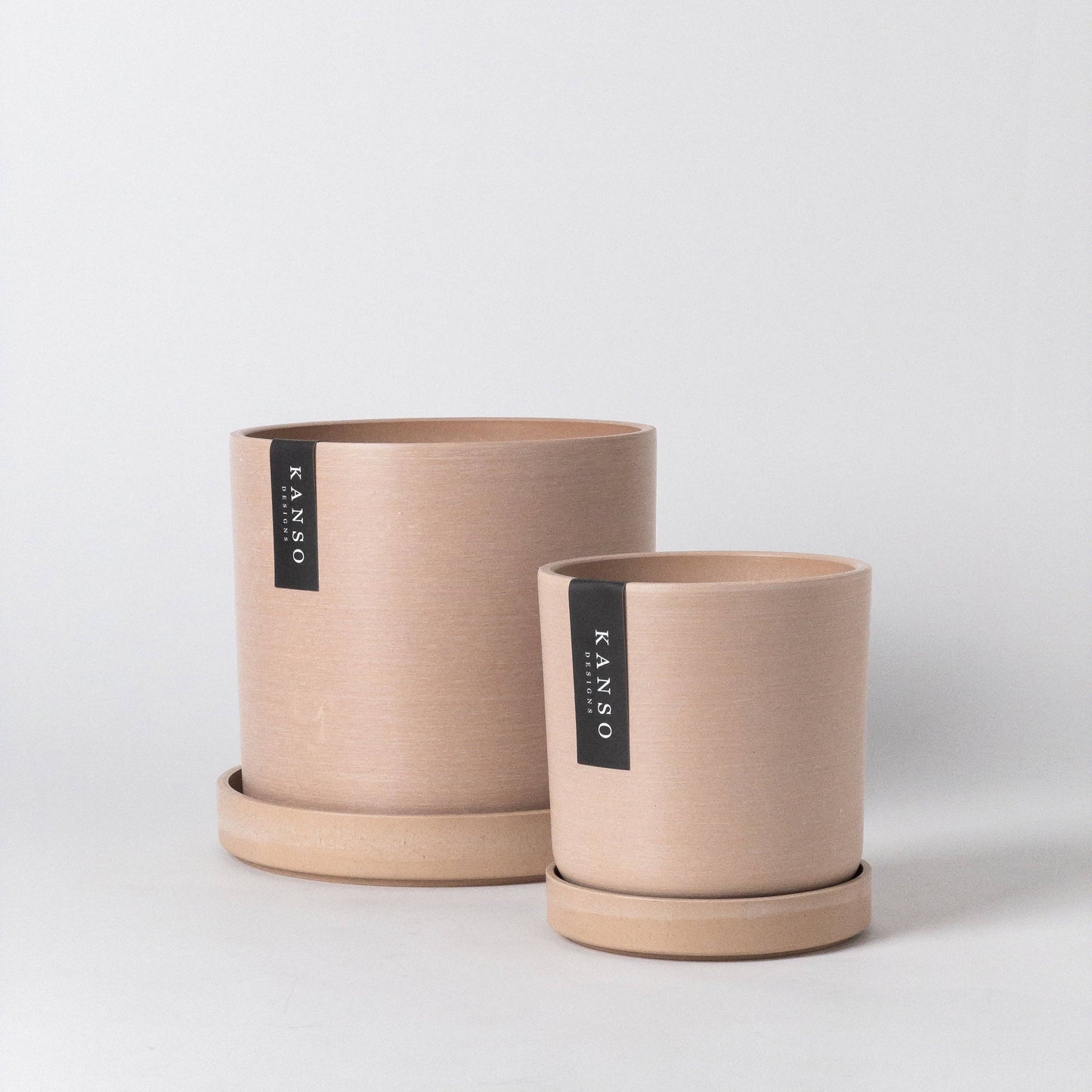 Kanso Designs Signature Planters & Saucer- Tatami Sand 4"