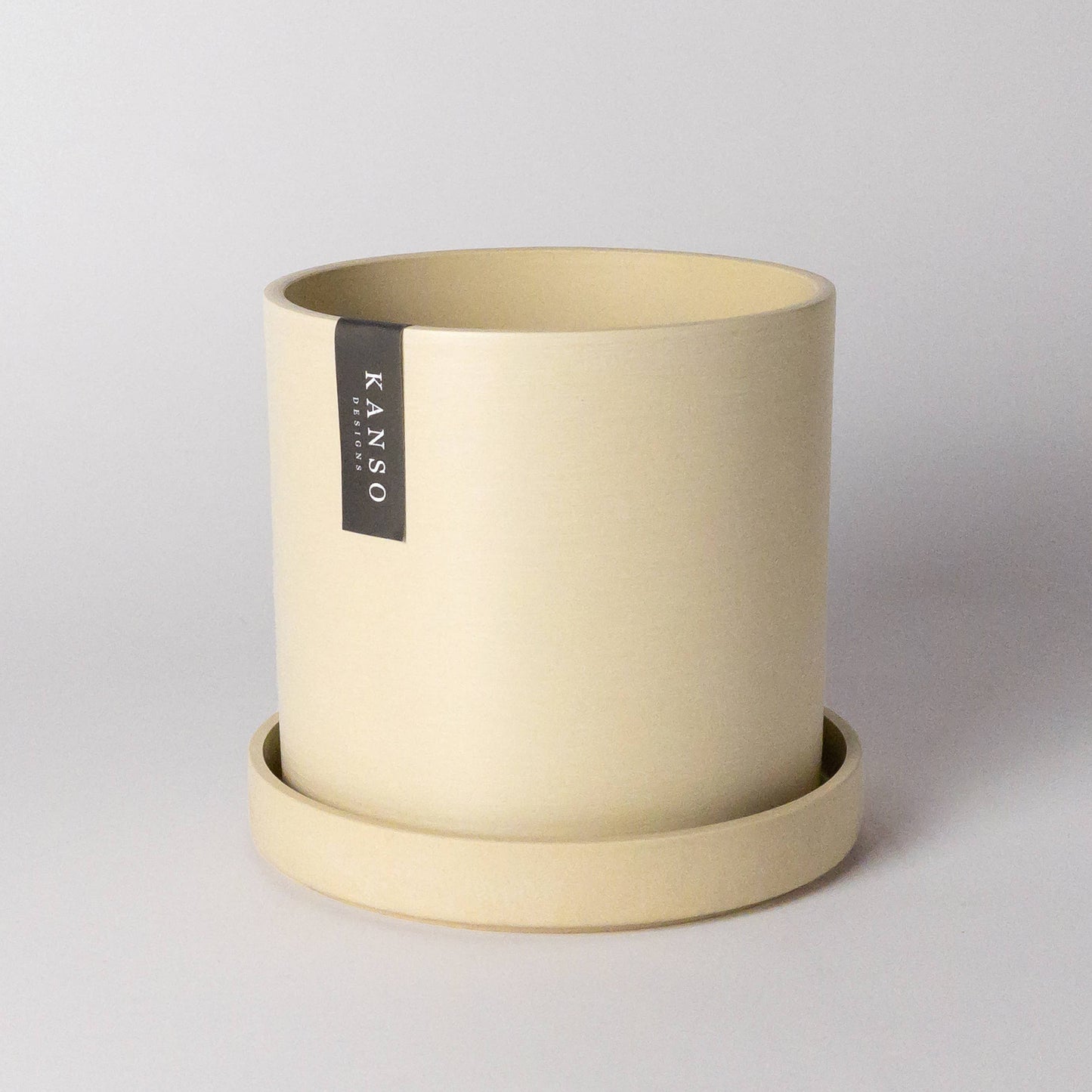 Kanso Designs Signature Planters & Saucer- Beachwood 7"