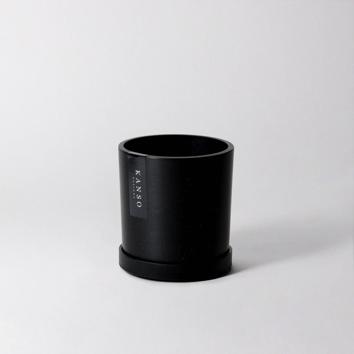 Kanso Designs Signature Planters & Saucer- Tatami Sand 4"